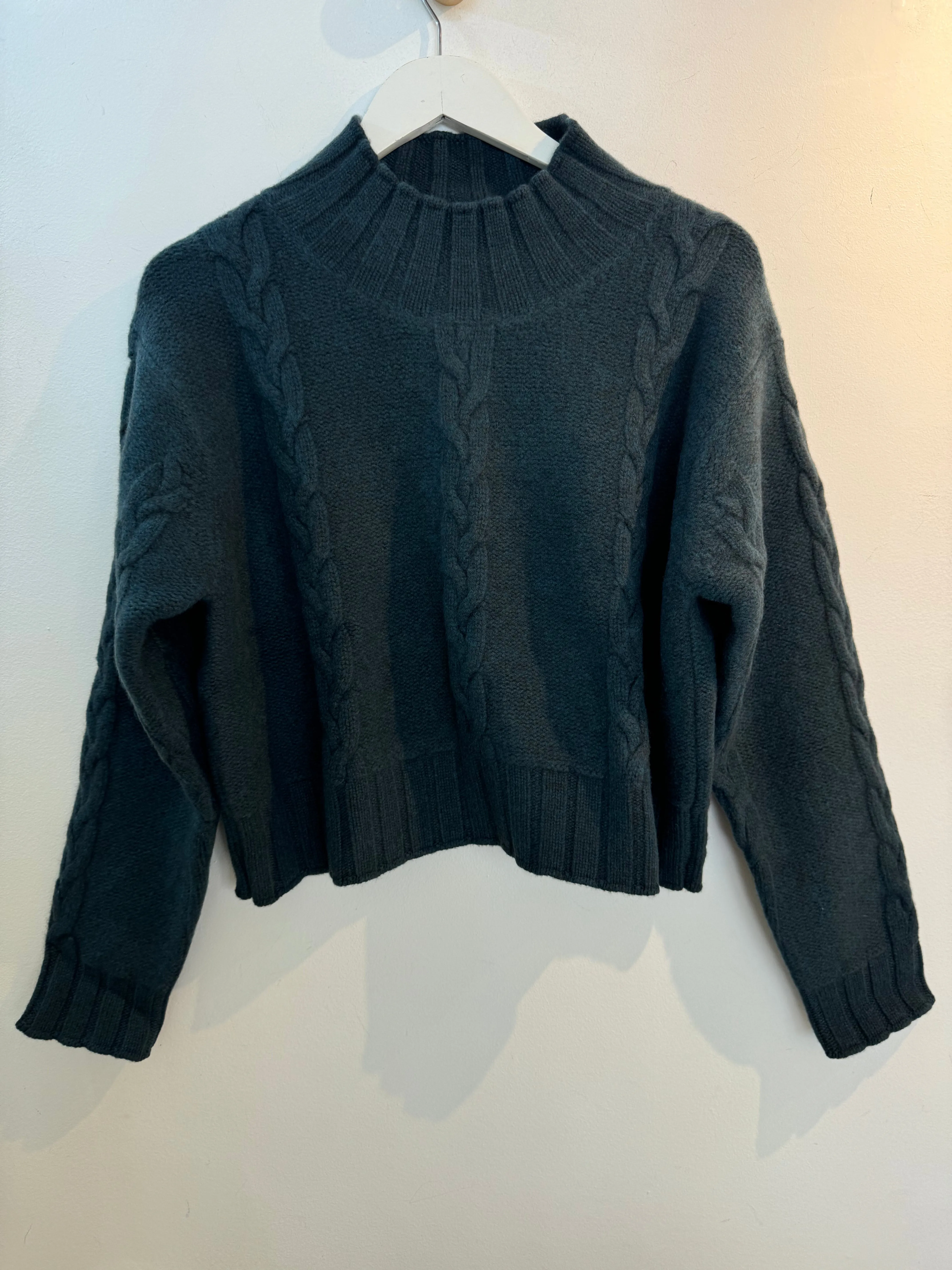 Cash Ca England Teal Chunky Cropped Cable Sweater