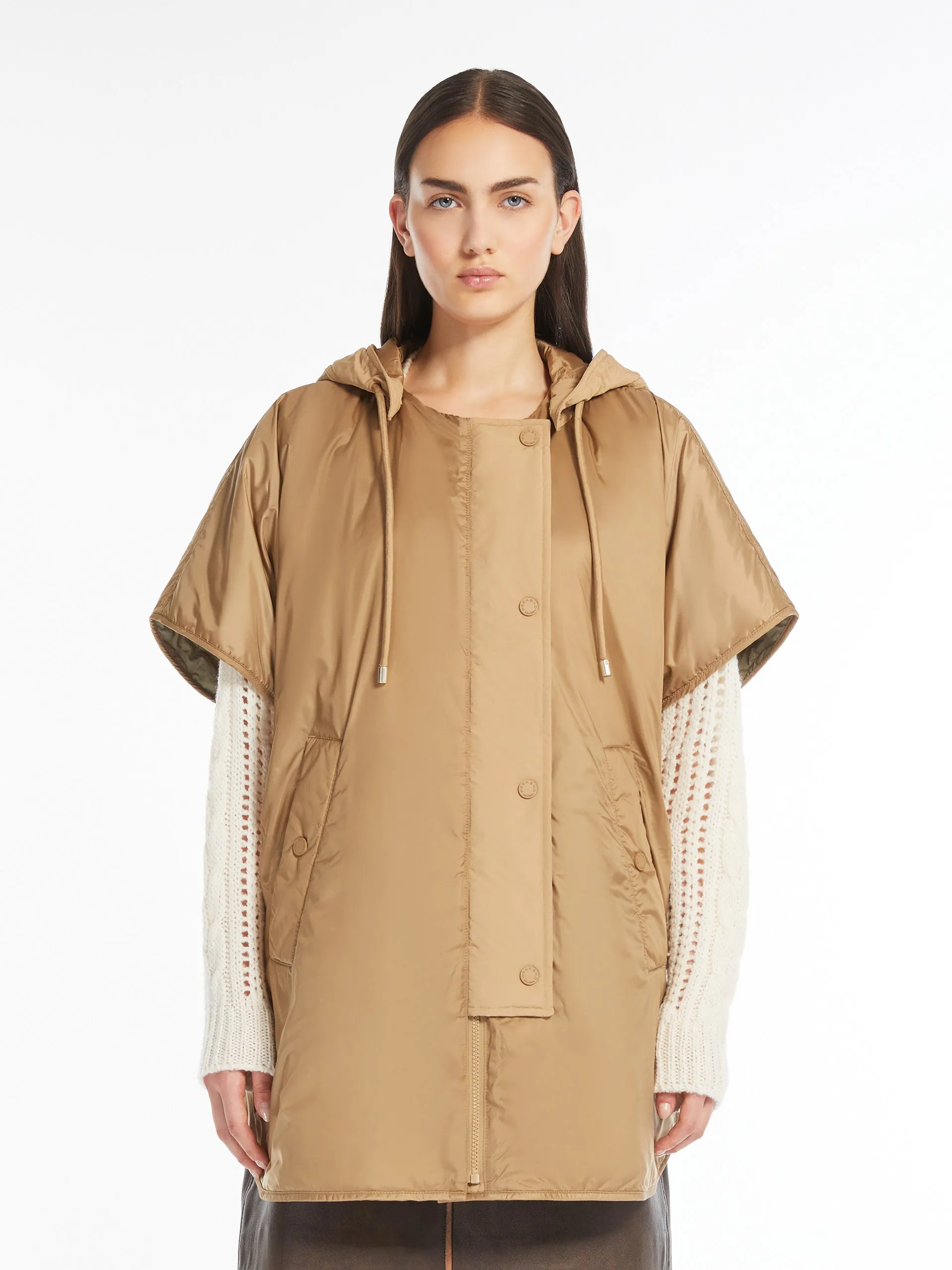 Water-repellent reversible canvas cape